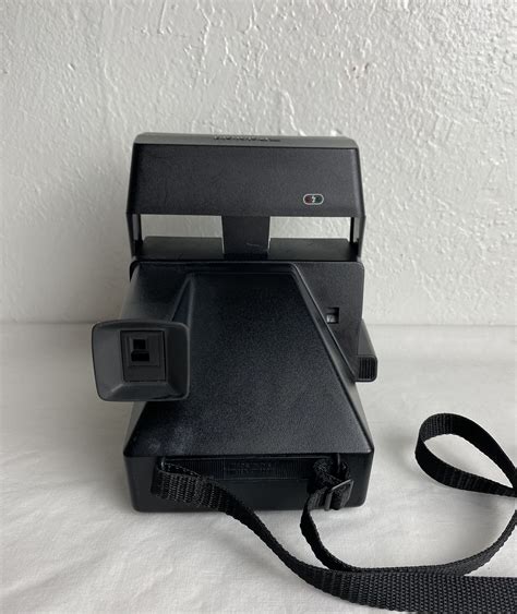 Vintage Polaroid Sun 600 Lms Instant Film Camera With Flash And