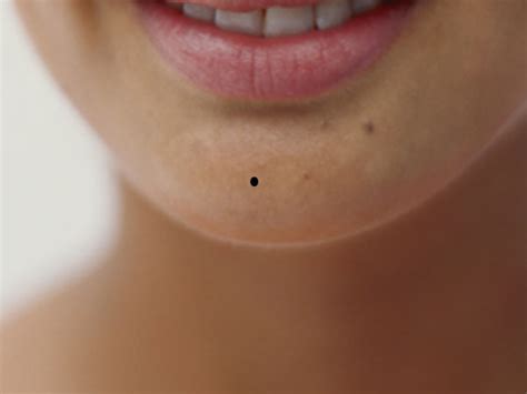 Meaning of moles on the body. The Secret Of Moles On Your Body - Boldsky.com