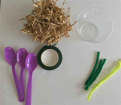 A Plastic Spoon Spring Flower Craft For Kids