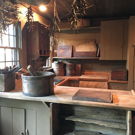 Primitive kitchen area cabinets are the very best selections for those whom asked for to provide a strong accent of conventional environment to the household kitchen location. Rustic antique kitchen idea. | Primitive kitchen, Rustic ...