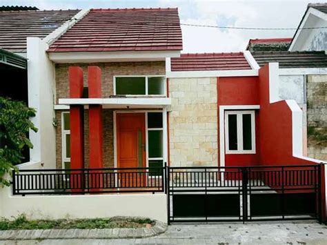 Perkiraan biaya untuk membangun rumah type 45 seperti gambar desain diatas adalah sebesar: 30+ Model Rumah Minimalis Type 45 (Sederhana) dan Harganya