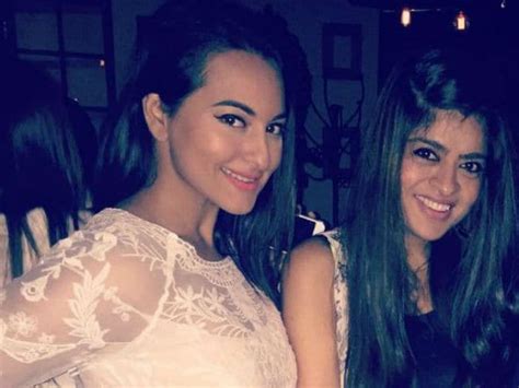 Inside Pics From Sonakshi Sinhas Birthday Party