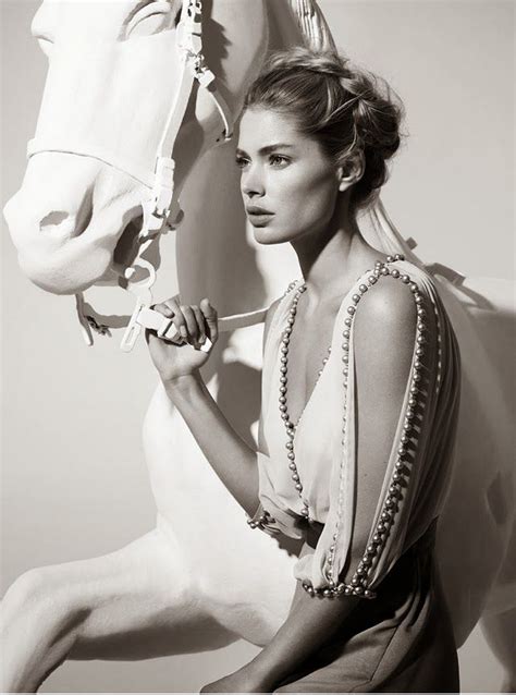 Vogue Spain Vogue Korea Doutzen Kroes Mario Sorrenti V Magazine