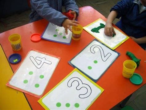 Muchos niños consideran que las matemáticas no son útiles en el día a día, pero los juegos matemáticos para primaria les ayudarán a. 40 Manualidades para trabajar con Números - Educación Preescolar - Alumno On | Juegos de ...