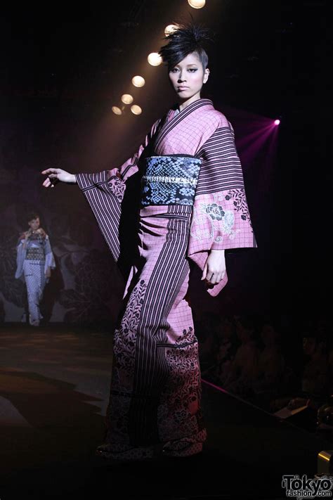 Jotaro is the third and most recurring jojo of the jojo's bizarre adventure series. Jotaro Saito 2012-13 A/W Kimono Collection