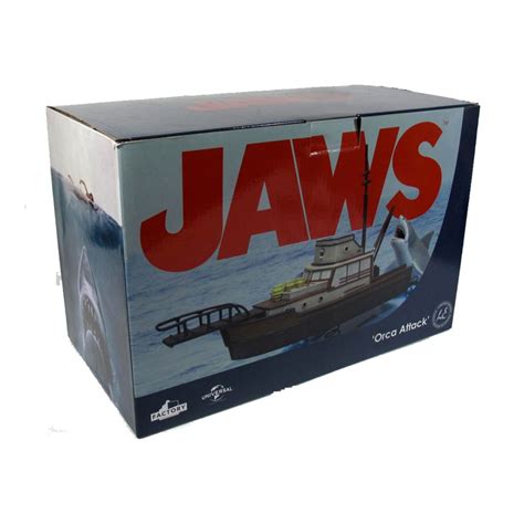 Jaws Orca Boat Attack Limited Edition Statue Jaws Merchandise
