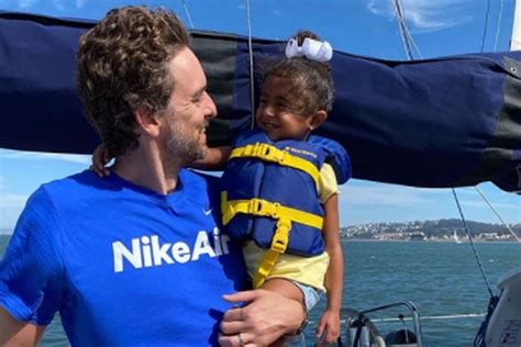 Pau Gasol playing uncle to Kobe Bryant’s daughters will warm your heart