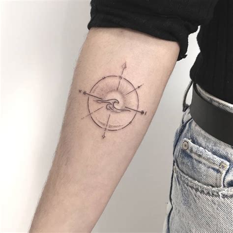 23 Great Compass Tattoo Ideas For Men Styleoholic