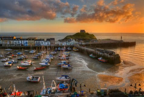 17 Of The Most Picturesque Seaside Towns In The Uk Metro News
