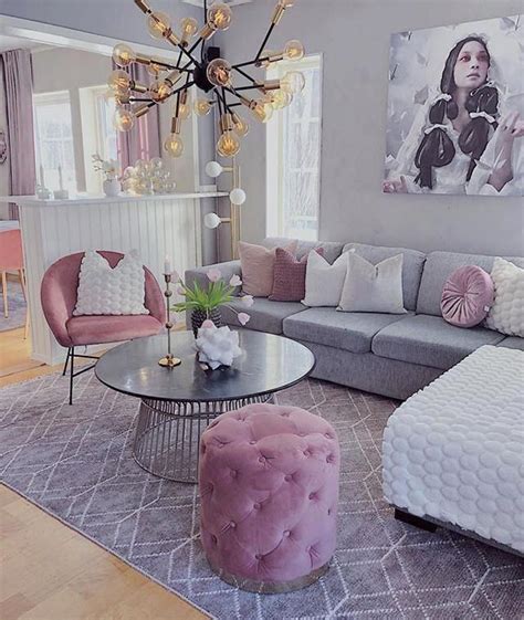 20 Pink And White Living Room