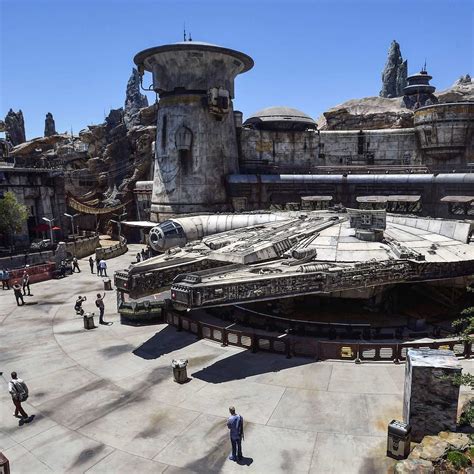 Disneys New ‘star Wars Attraction Is An Early Flop Heres Why That