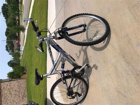 20 rockadile w 28240 руб. Mongoose XR-100 21 Speed Mountain Bike for sale in ...