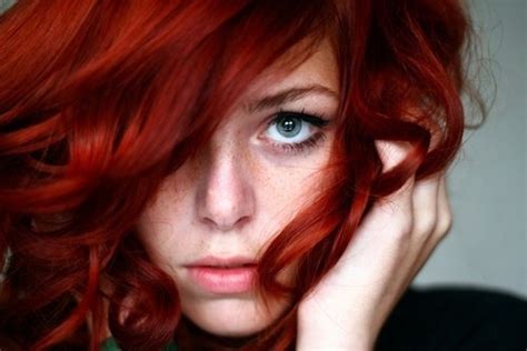 kızıl saç yeşil göz 538104 uludağ sözlük galeri