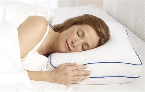 7 best pillows for side sleepers in 2021 side sleeper pillow side sleeping pillow top rated