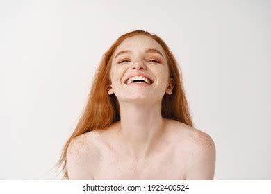 Afbeeldingen Voor Beautiful Naked Redhead Studio Afbeeldingen Stockfotos En Vectoren