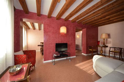 Come tinteggiare le pareti di casa. Finest Holiday Apartments in Venice | Truly Venice Apartments