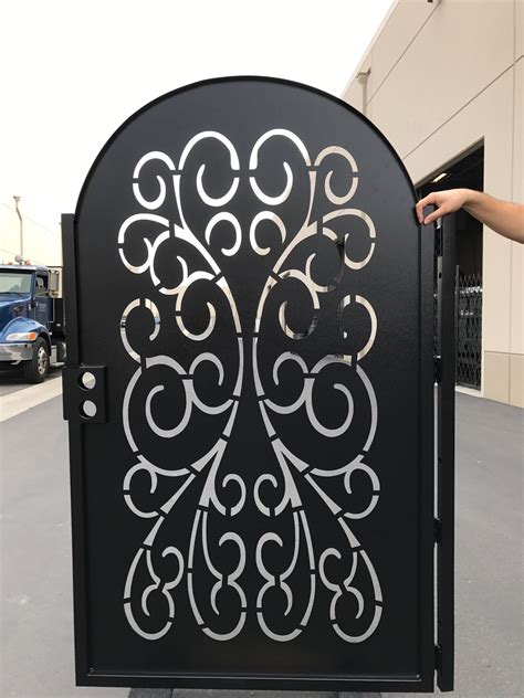 We are able to manufacture steel gates and metal architecture for ornately designed entrance features to suit all requirements. Buy a Handmade Modern Solid Design Metal Gate Steel Garden ...
