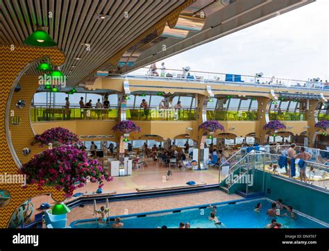 Kreuzfahrtschiff Costa Serena Stockfotografie Alamy