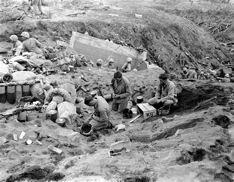 Iwo Jima 75th Anniversary Iconic Wwii Pictures From Marines Invasion