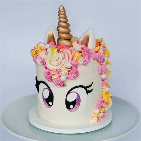 Simple Unicorn Cake Square Add Color And Some Fondant Work And You