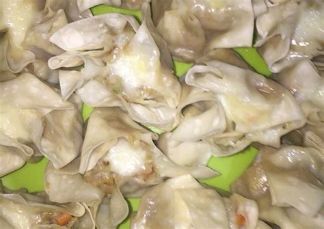 Dimsum siomay kukus dengan bahan utama daging ayam dan fillet ikan tenggiri yang dicampur dengan potongan cabai rawit cocok disantap saat berikut ini merdeka.com menampilkan resep dimsum siomay sayuran yang lembut dan gurih. Resep Dimsum Ikan Tengirii / Resep Dimsum Ayam Yang Enak ...
