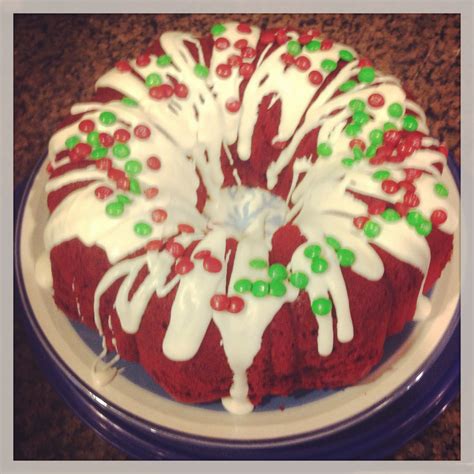 Find the perfect bunt cake stock illustrations from getty images. Red Velvet Christmas Bundt cake | Christmas bundt cake ...