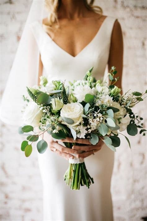 20 Elegant White And Greenery Wedding Bouquets Oh The Wedding Day