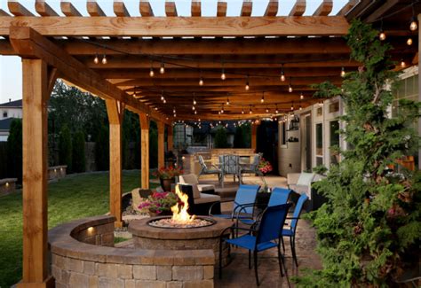 With screen tents, patio furniture, decor & more. 75+ Best Covered Patio Ideas & Designs for 2018 - Home and Gardens