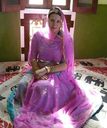 Rajasthan Girls Women Housewives With Images Women Rajasthan
