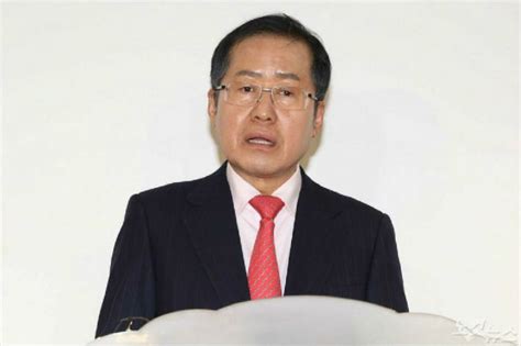 Need to translate 아들 (adeul) from korean? 홍준표 "문희상, 아들 공천 청탁 때문에 패트 법사위 배제 추진 ...