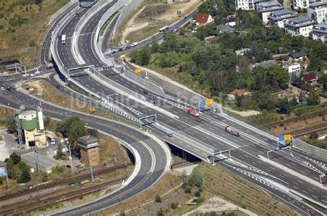 Luftbild Schönefeld Verkehr Auf Der Neuen Stadtautobahn Am Flughafen