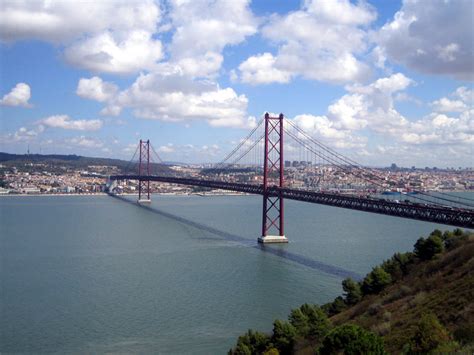 25th April Bridge Lisbon Lisbon Bridges Portugal Travel Guide