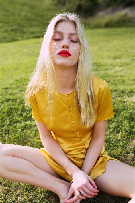 Starring isabelle huppert and chloë grace moretz. A fashion story with Greta Hampson - C-Heads Magazine