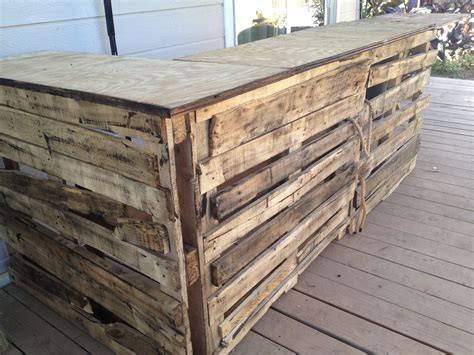 Diy Pallet Bar Ideas And Projects Pallets And Tiki Bars