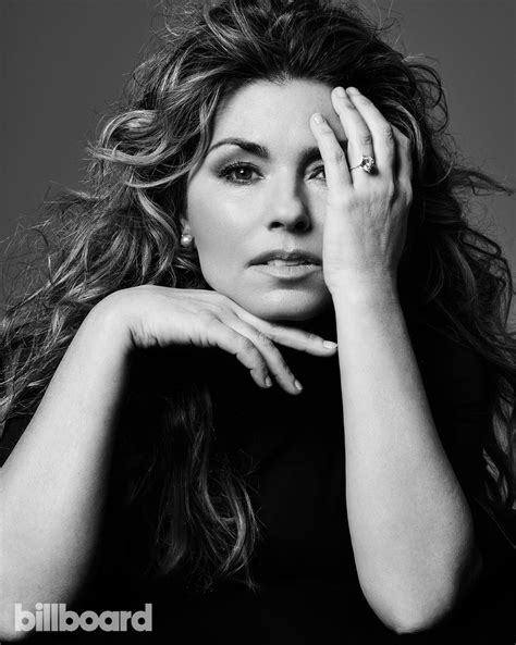 Along with fellow canadian artists michelle wright and k.d. Shania Twain: Photos of the Billboard Women In Music 'Icon ...