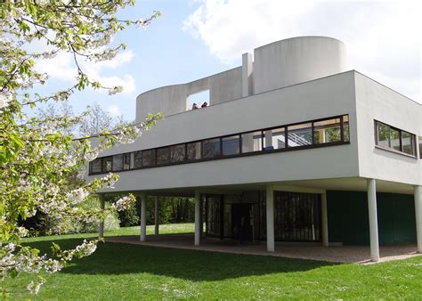Le Corbusiers Villa Savoye Encapsulates The Modernist Style