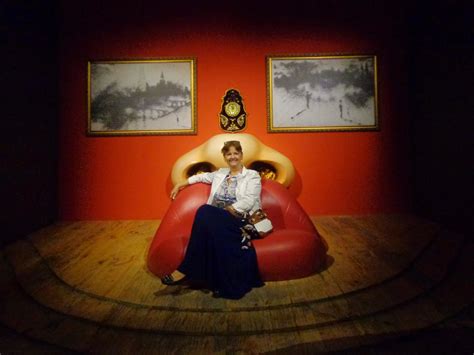 Espaço Marise Piloto Exposição No Ccbb Salvador Dalí