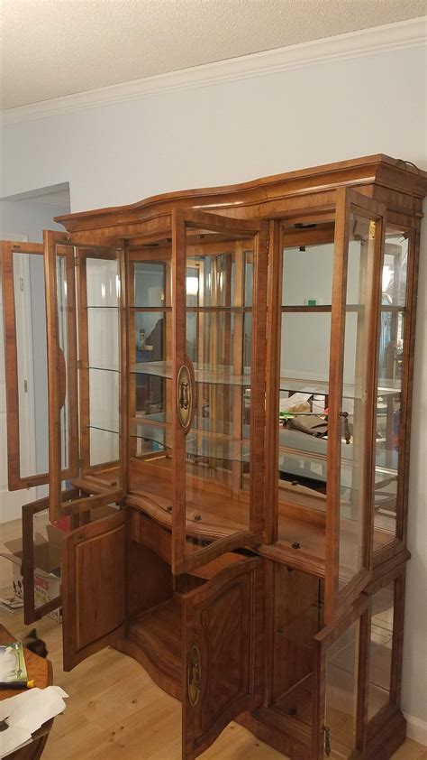 Glass And Mirror Lighted China Cabinet Instappraisal