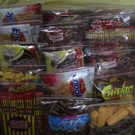 Walaupun kalau sekarang dipikir lagi sepertinya snack kala itu kurang higienis dan menyehatkan. Snack 1000An : Tic Tac Eceran 1000an Shopee Indonesia ...