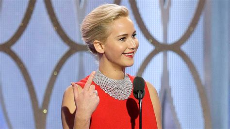 Jennifer Lawrence Wins Best Actress At 2016 Golden Globes For Joy Youtube