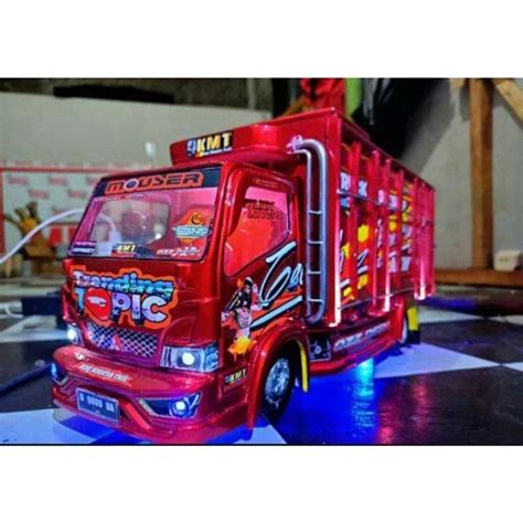 Jual Miniatur Truk Oleng Mobil Truk Trending Topik Warna Merah Truk Trek Mainan Anak Shopee