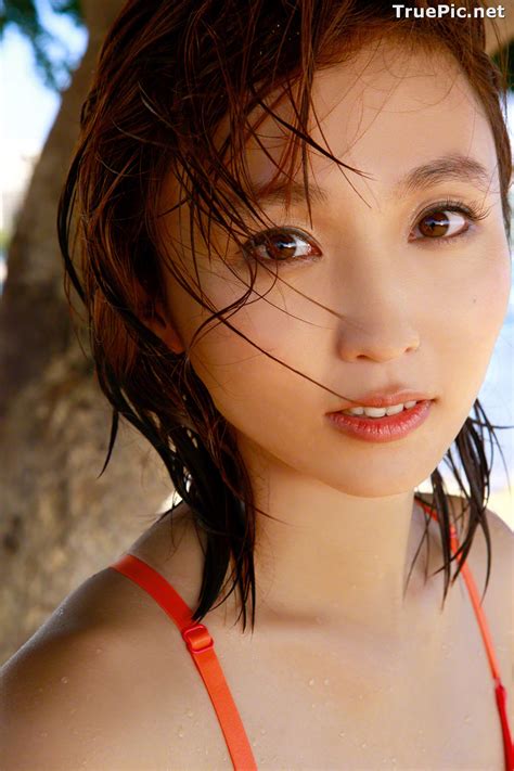 Wanibooks No 142 Japanese Actress And Gravure Idol Risa Yoshiki