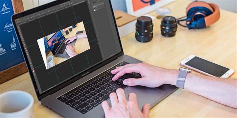 7 Simple Ways To Use Photoshops Transform Tool