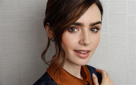Lily Collins American Actress Portrait Young Actress Beautiful