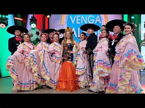 Apoyando A La Seleccion Mexicana Nadia Canta Viva Mexico Youtube