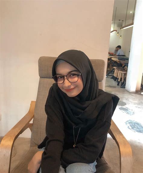 Kilang kacamata bingking taizhou city: Pin oleh Nur Najihah di Hijab | Gaya model pakaian, Wanita ...