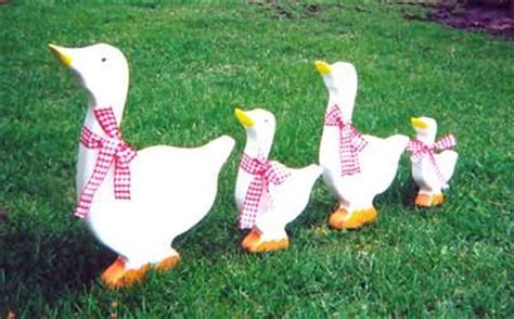Dhgate.com provide a large selection of promotional duck party decorations on sale at cheap price and excellent crafts. duck+home+decor | Duck Family Yard Decorations | Wood shop ...
