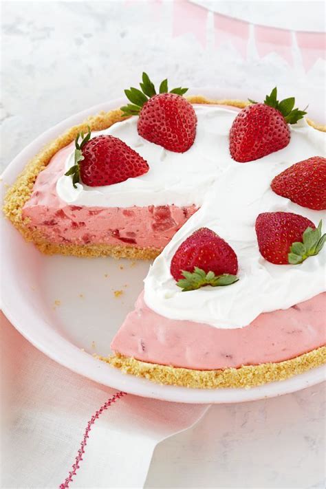 With only 4 ingredients and no cooking. Strawberry Cream Pie | Recipe | Strawberry cream pies ...
