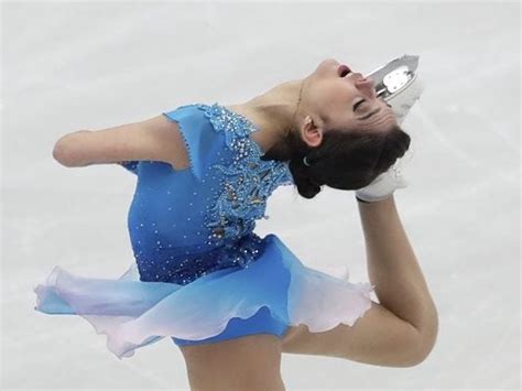 Russian Teen Evgenia Medvedeva Wins Short Program