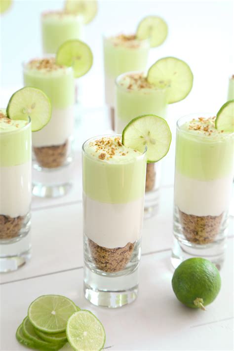 Turns out, it's really the taste we're after here. Light Key Lime Cheesecake Shots | Sprinkle Bakes
